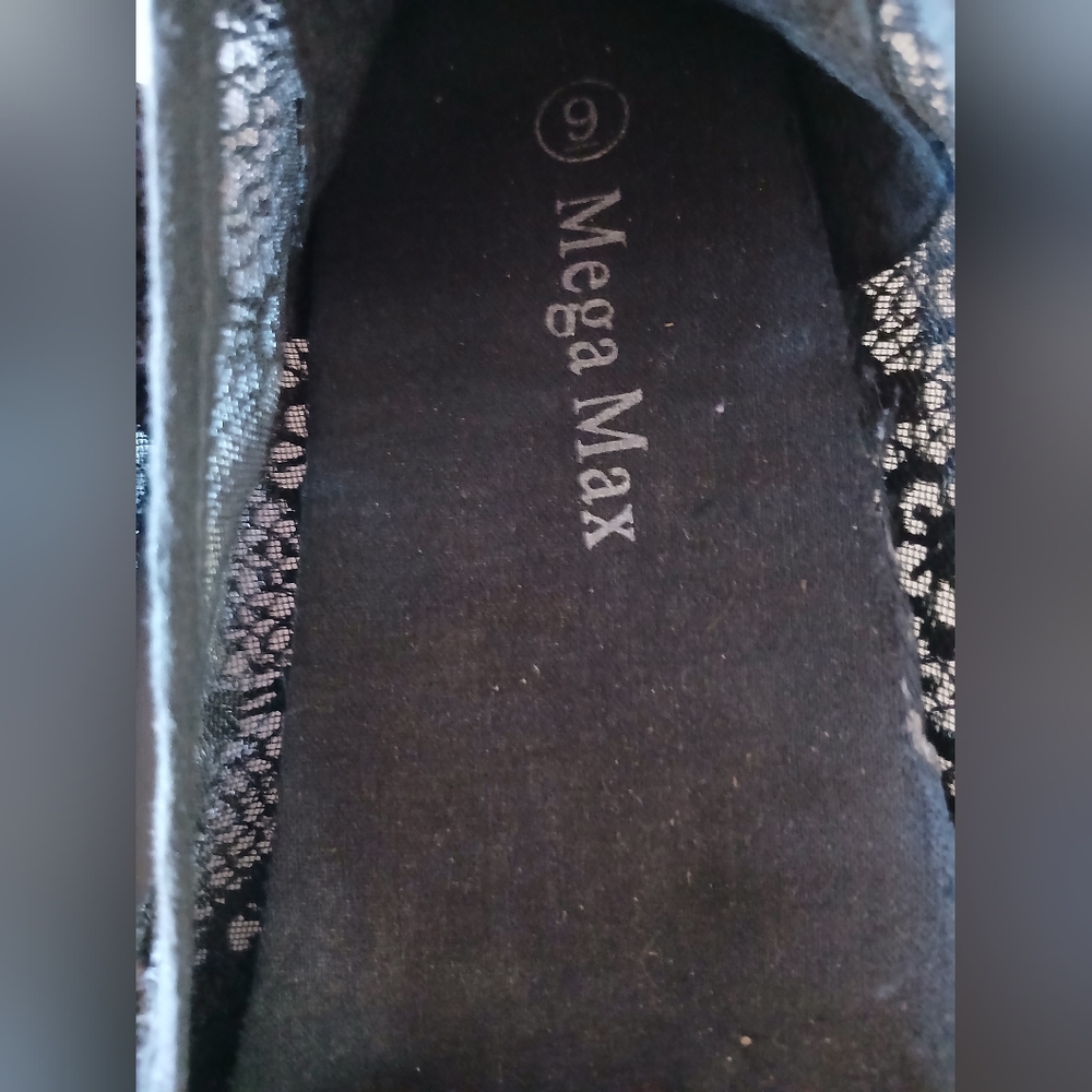 Women's Mega Max Black Lace Mesh Loafers - Picture 3 of 4